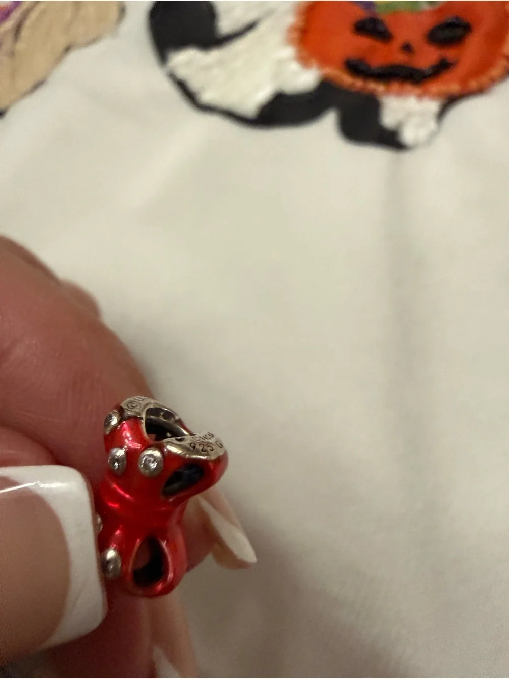 Chamilia Disney Red Minnie Mouse Bow Bracelet Charm